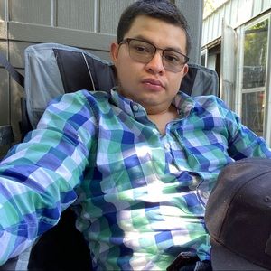 Meet your Posher, Christian